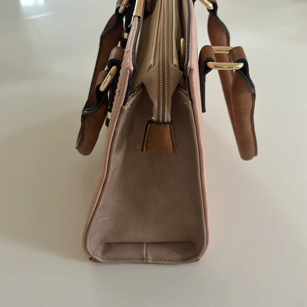 Handbag - Picture 3 of 6